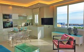 Fabulous Apartment In Front Of Sea & Marina With Incredible Views