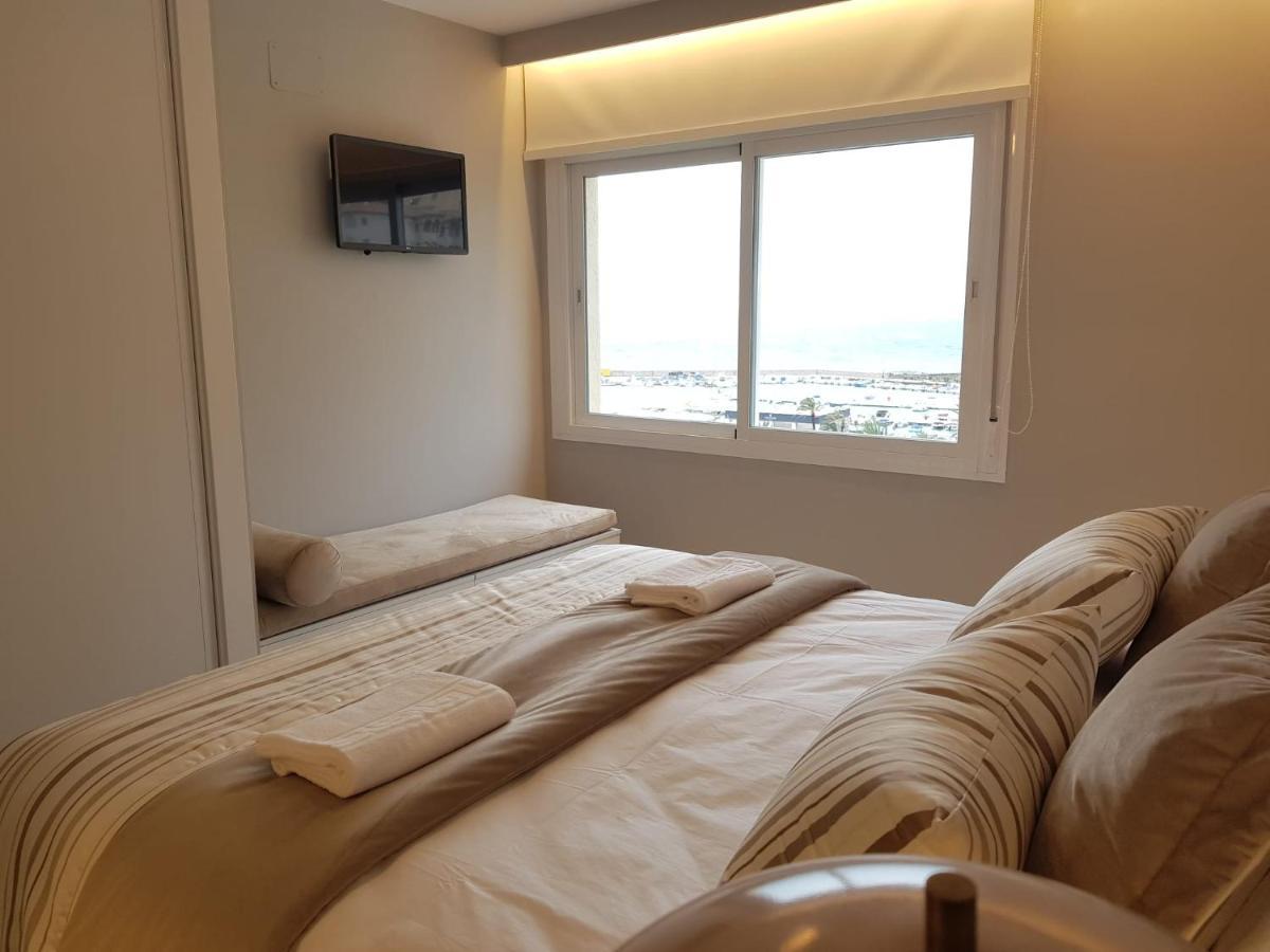 Fabulous Apartment In Front Of Sea & Marina With Incredible Views Estepona Exterior foto